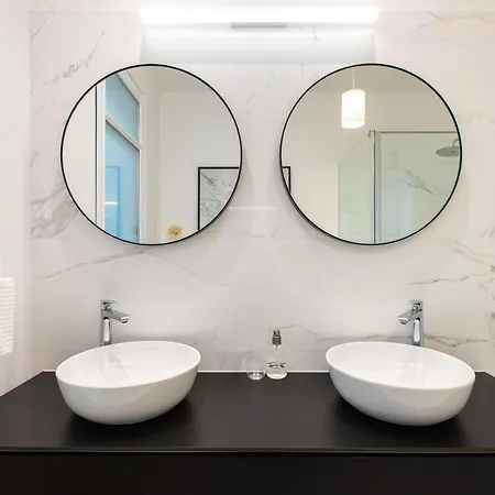 דירה Majestic 4br/4bath In Sagrada Familia Area ברצלונה
