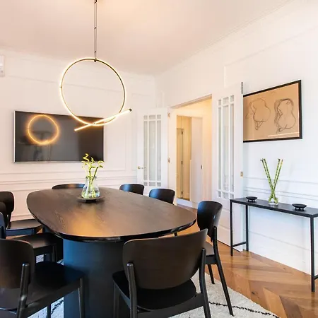 Majestic 4br/4bath In Sagrada Familia Area * Barcelona