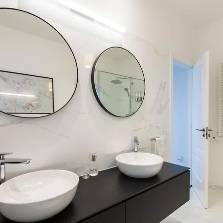 Majestic 4br/4bath In Sagrada Familia Area * ברצלונה