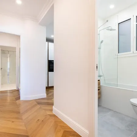 דירה Majestic 4br/4bath In Sagrada Familia Area