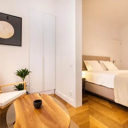 Majestic 4br/4bath In Sagrada Familia Area *