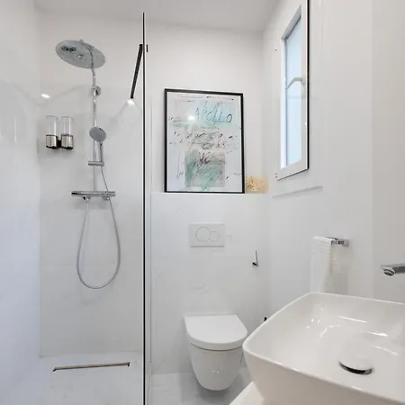 Majestic 4br/4bath In Sagrada Familia Area Appartement
